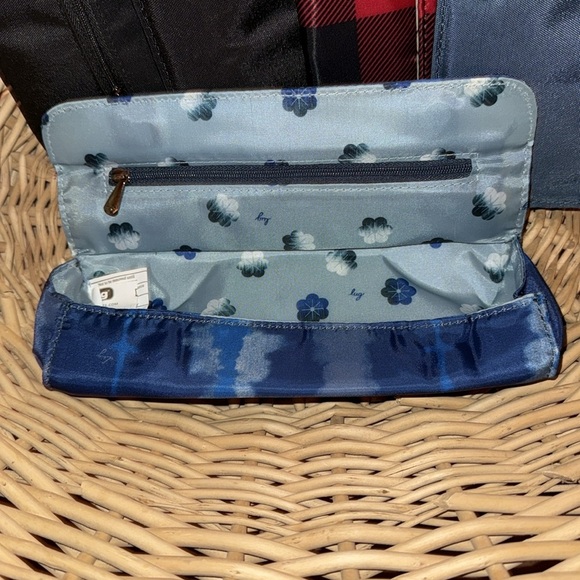 Lug Choo Choo pill box holder. (No pill container) for @bledsaws - Picture 1 of 2
